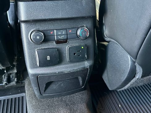 Used 2017 Ford Explorer Platinum AWD/4WD image 37