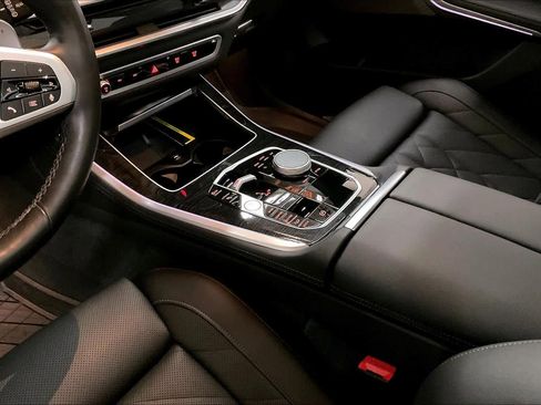 Certified 2025 BMW X5 xDrive40i w/ M Sport Package image 19