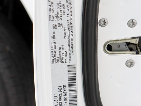 Used 2024 RAM 3500 Tradesman w/ Chrome Appearance Group image 31