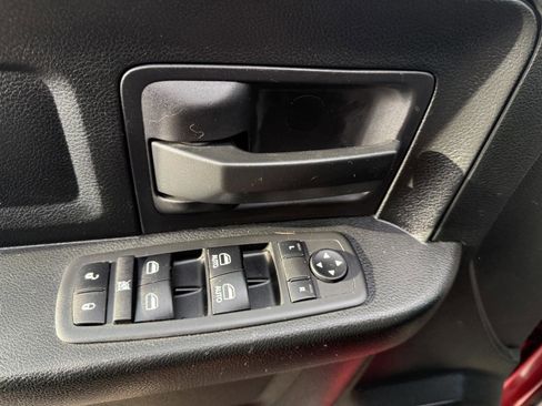 Used 2018 RAM 1500 Express w/ Express Value Package AWD/4WD image 17