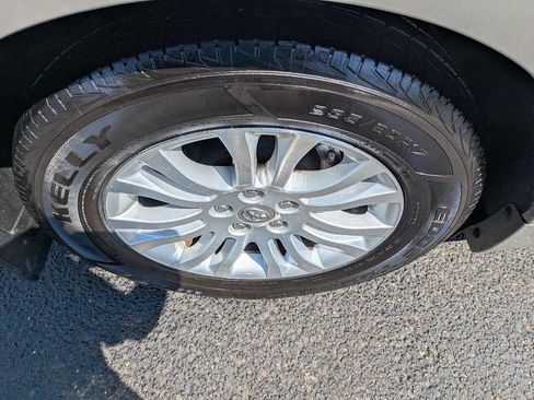 Used 2016 Toyota Sienna XLE w/ XLE Navigation Package image 8