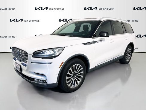 Used 2020 Lincoln Aviator Reserve w/ Equipment Group 201A AWD/4WD image 3