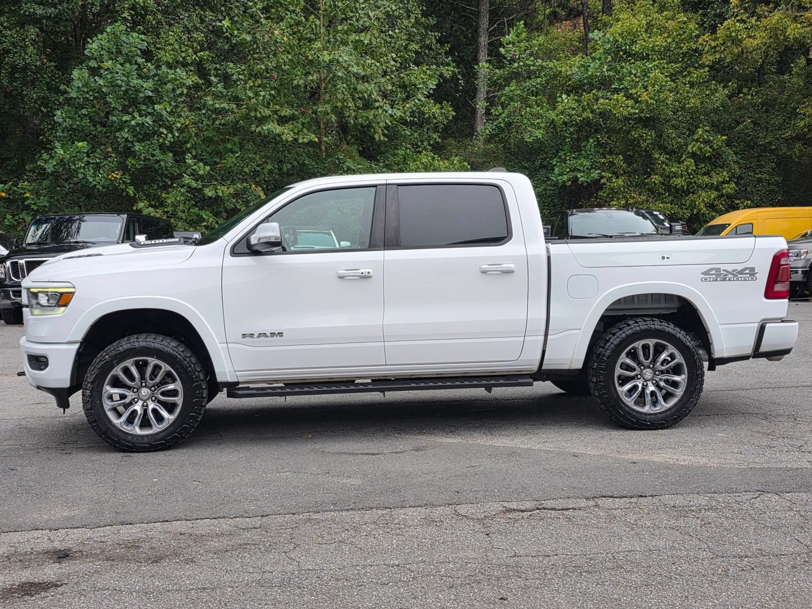 Used 2020 RAM 1500 Laramie w/ Sport Appearance Package AWD/4WD image 4