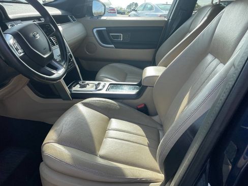 Used 2016 Land Rover Discovery Sport HSE image 11