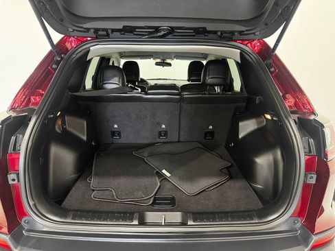 Used 2020 Jeep Cherokee Latitude Plus image 25