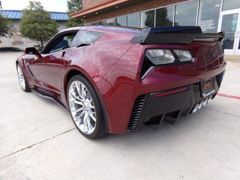 Used 2016 Chevrolet Corvette Z06 w/ 3LZ Preferred Equipment Group RWD image 7