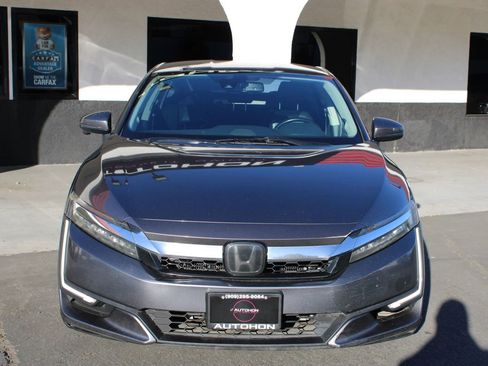 Used 2018 Honda Clarity Touring image 3