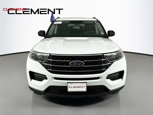 Used 2021 Ford Explorer XLT w/ Class III Trailer Tow Package AWD/4WD image 3