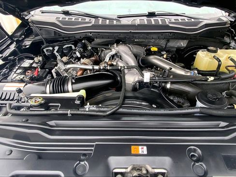 Used 2021 Ford F250 Lariat w/ Lariat Value Package image 11