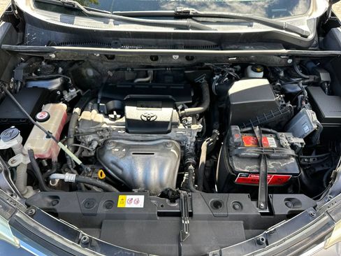 Used 2017 Toyota RAV4 LE FWD image 20