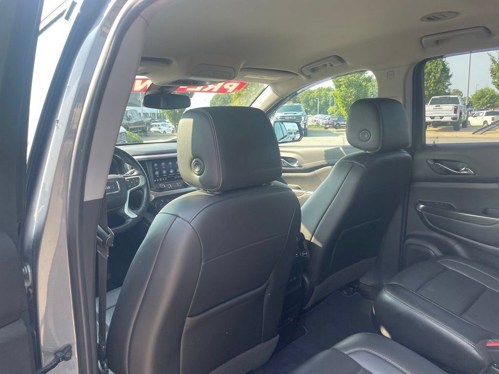 Used 2021 GMC Acadia SLT FWD image 24