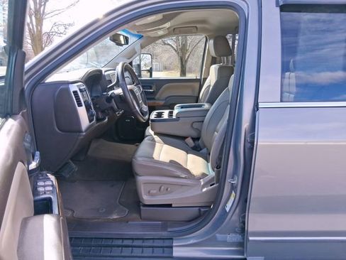 Used 2017 GMC Sierra 1500 SLT w/ SLT Premium Package image 11