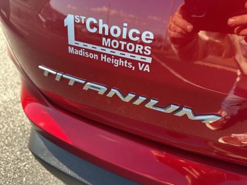 Used 2024 Ford Edge Titanium image 35