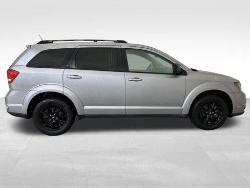 Used 2019 Dodge Journey SE w/ Connectivity Group image 7