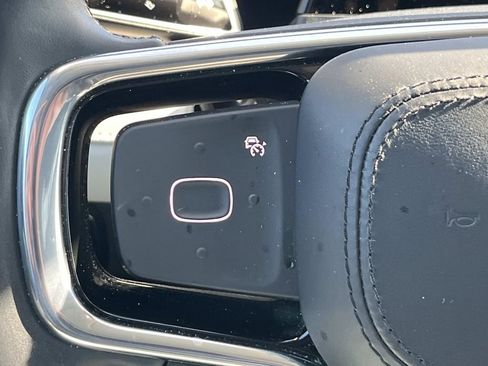 Used 2025 Lincoln Nautilus Reserve image 23