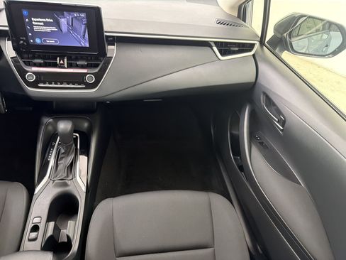 Used 2025 Toyota Corolla LE FWD image 25