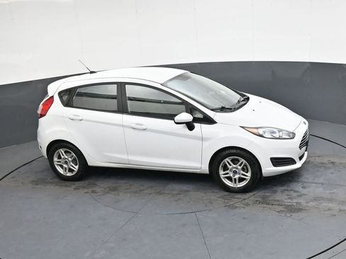 Used 2018 Ford Fiesta SE image 25