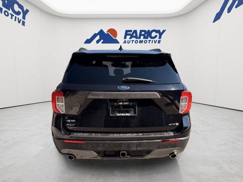 Used 2022 Ford Explorer XLT w/ Equipment Group 202A AWD/4WD image 4