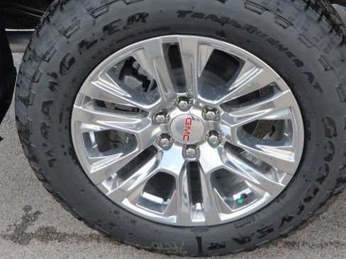 New 2026 GMC Sierra 1500 Denali w/ Technology Package AWD/4WD image 17