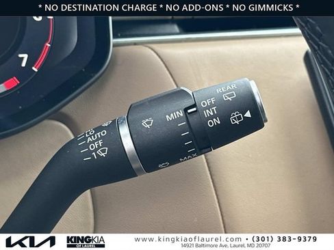 Used 2024 Land Rover Range Rover Long Wheelbase SE AWD/4WD image 12