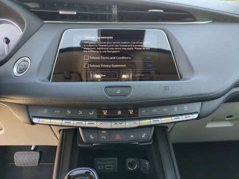 Used 2020 Cadillac XT4 Premium Luxury w/ Cold Weather Package image 22