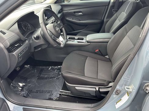 Certified 2025 Nissan Sentra SV w/ All-Weather Package FWD image 17