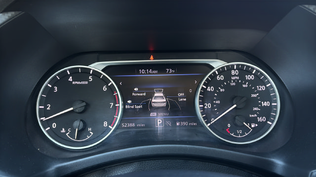 Used 2025 Nissan Sentra SR FWD image 13