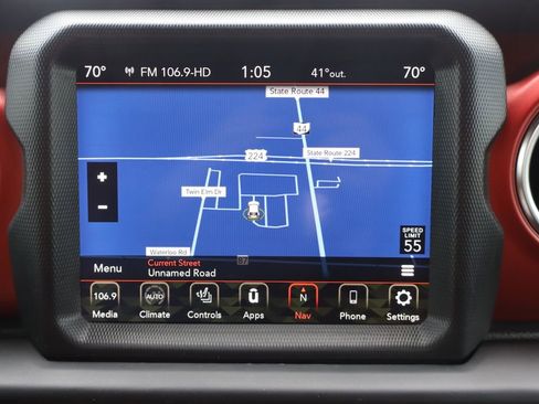 Used 2022 Jeep Wrangler Unlimited Rubicon w/ Cold Weather Group image 12