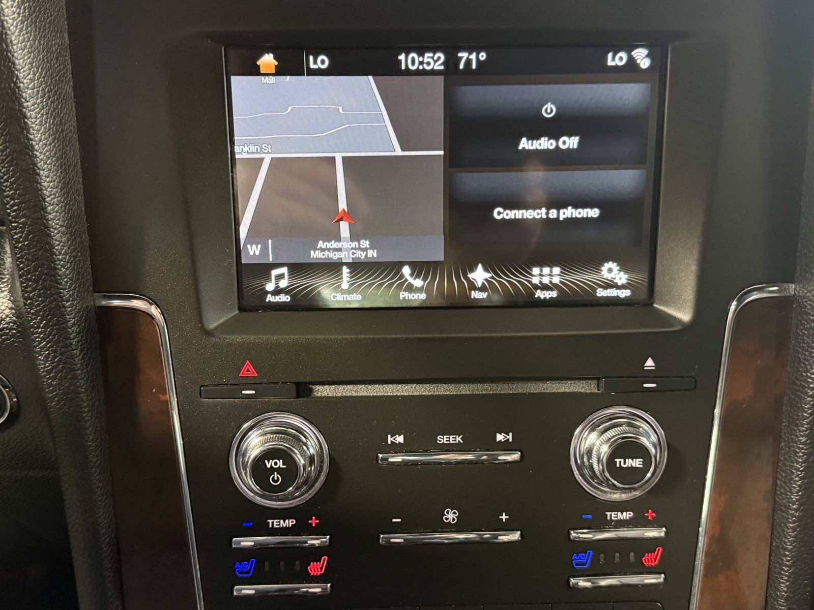 Used 2017 Lincoln Navigator Select AWD/4WD image 11