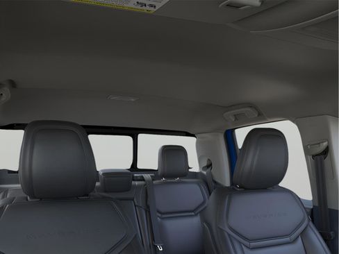 New 2026 Ford Maverick Lariat image 12