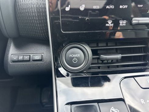 Used 2024 Toyota bZ4X XLE w/ Weather Package image 23