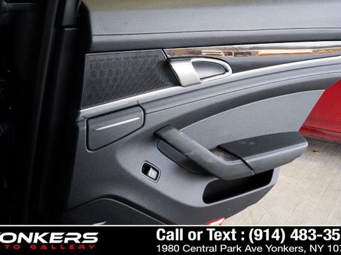 Used 2016 Porsche Panamera 4 Edition image 48