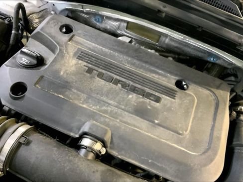 Used 2023 Buick Envision Essence image 33