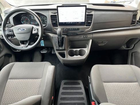 Used 2022 Ford Transit 350 XLT RWD image 4