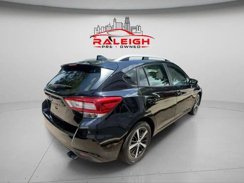 Used 2019 Subaru Impreza 2.0i Premium image 4