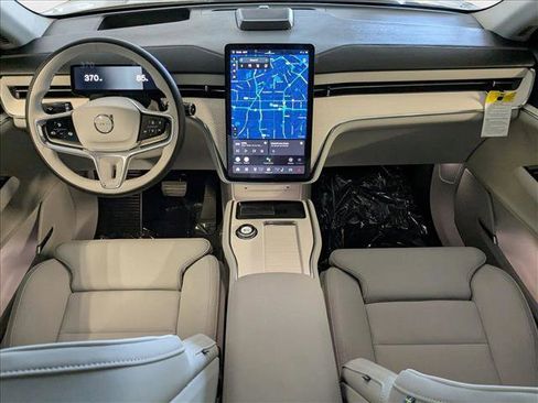 New 2025 Volvo EX90 Plus image 15