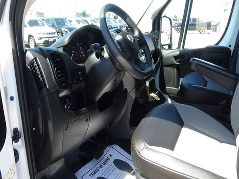 Used 2026 RAM ProMaster 2500 w/ Convenience Group FWD image 13