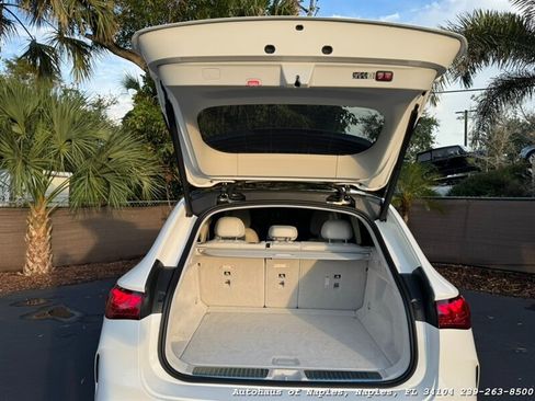 Used 2025 Mercedes-Benz EQE 350+ SUV image 19