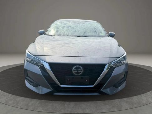 Used 2021 Nissan Sentra SV FWD image 2