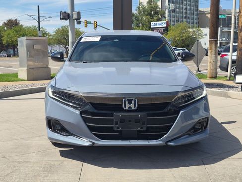 Used 2022 Honda Accord Sport image 11