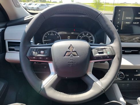 New 2026 Mitsubishi Outlander SE AWD/4WD image 6