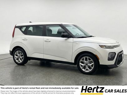 Used 2025 Kia Soul LX w/ LX Technology Package