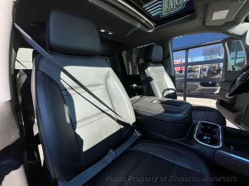 Used 2022 GMC Sierra 2500 Denali image 22