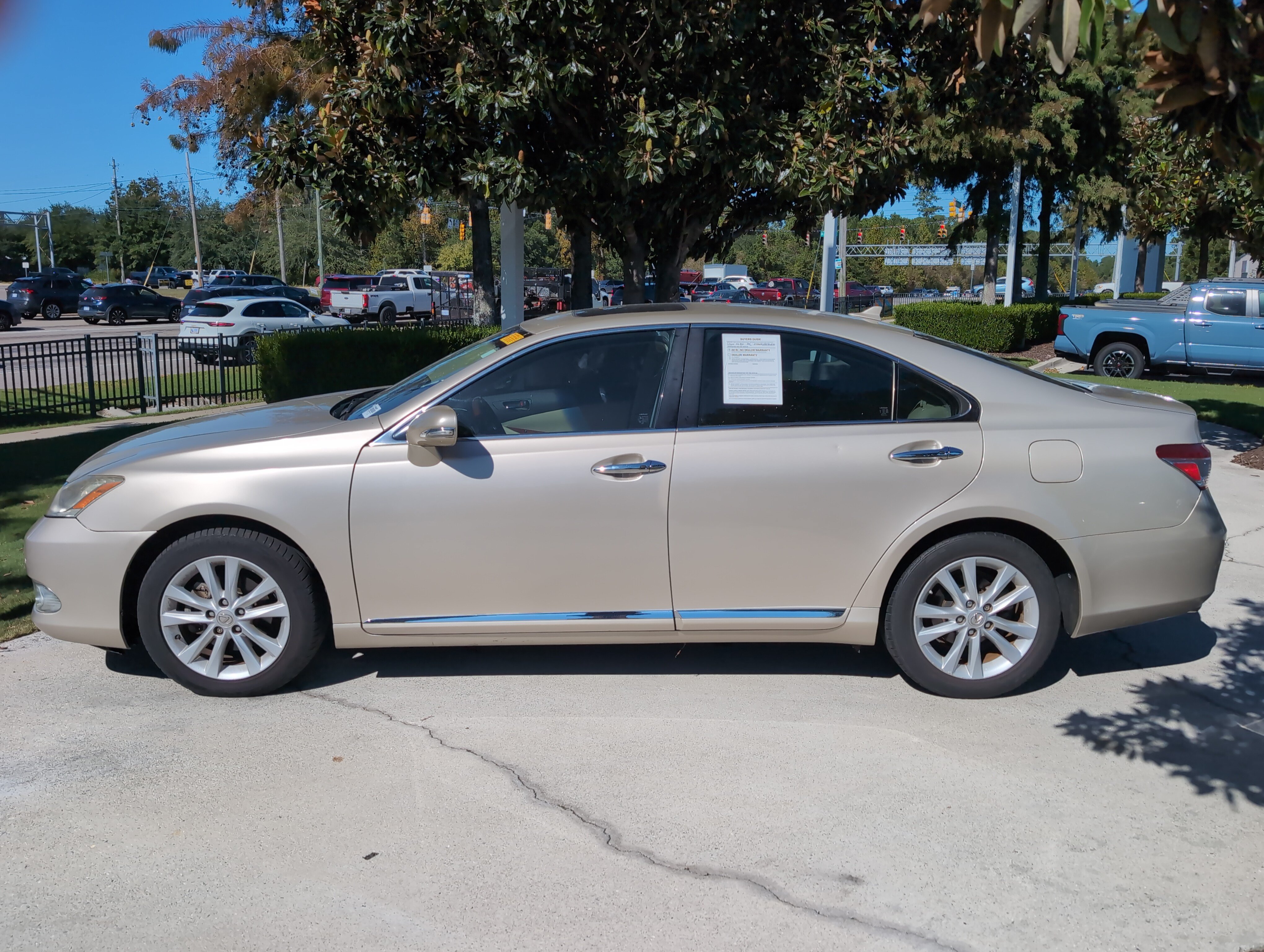 Used 2011 Lexus ES 350 FWD image 7