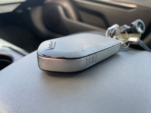 Used 2025 Kia K4 LXS image 23