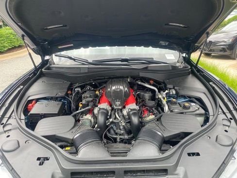 New 2024 Maserati Levante Trofeo image 10