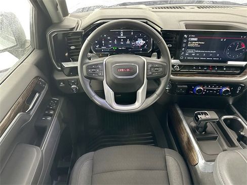 Used 2025 GMC Sierra 1500 Elevation image 4