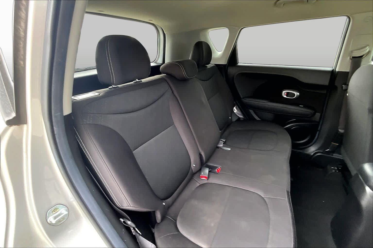 Used 2019 Kia Soul FWD image 15