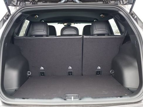 Used 2024 Jeep Compass Latitude image 29