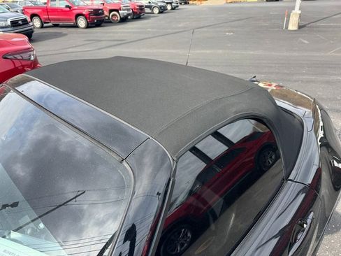 Used 2017 MAZDA MX-5 Miata Grand Touring image 4